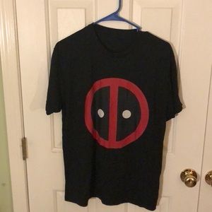 Adult Medium Deadpool Logo T-shirt